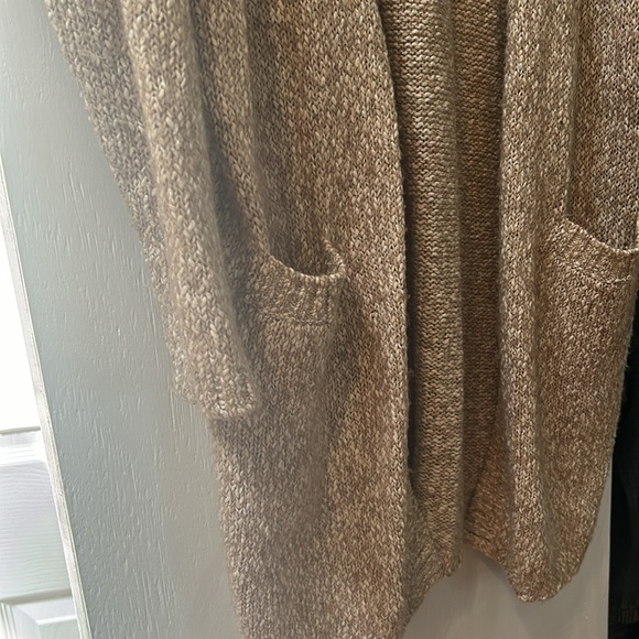 Cardigan - Picture 3 of 5